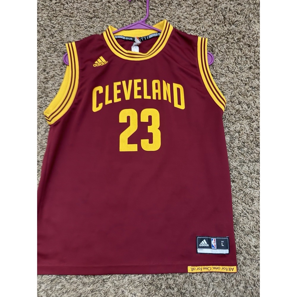 Adidas LeBron James #23 Cleveland Cavaliers Jersey Boys / Kids Size Large